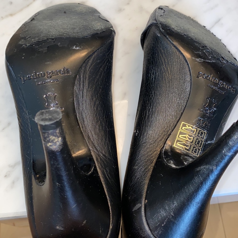♥️PEDRO GARCIA| Black Crystal Peep-Tpe pump- sz 37.5 - Picture 5 of 6